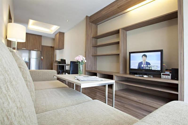 V Residence Serviced Apartment بانكوك المظهر الخارجي الصورة