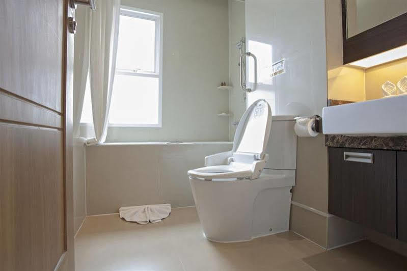 V Residence Serviced Apartment بانكوك المظهر الخارجي الصورة