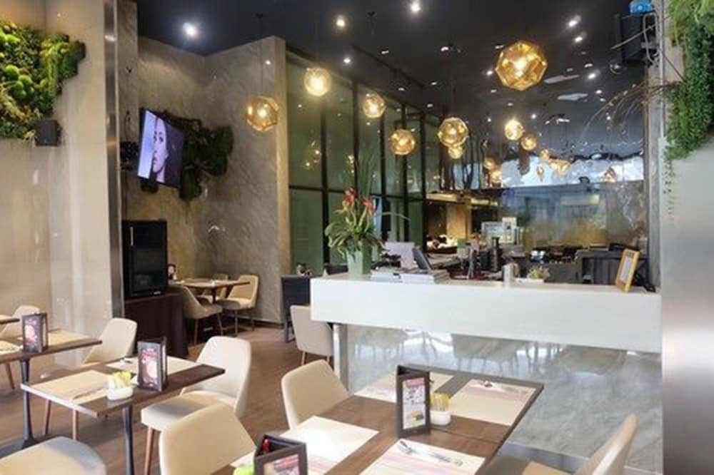 V Residence Serviced Apartment بانكوك المظهر الخارجي الصورة
